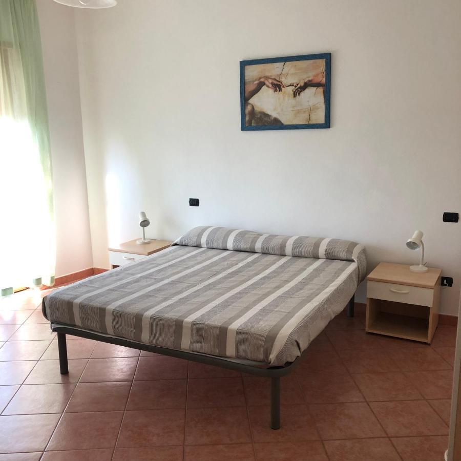 Appartamento In Centro 托尔托利 外观 照片